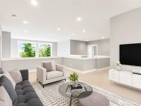 3232 112th Avenue SE Bellevue WA 98004