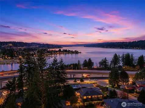 3232 112th Avenue SE Bellevue WA 98004
