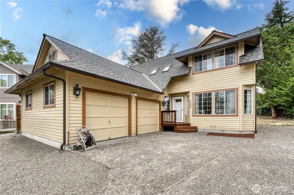 406 Pennie Lane Bremerton WA 98310