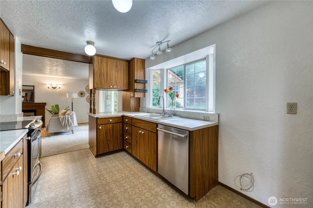 406 Pennie Lane Bremerton WA 98310