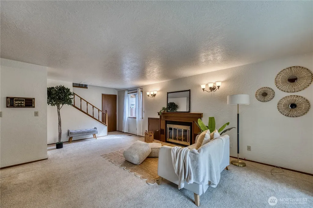 406 Pennie Lane Bremerton WA 98310