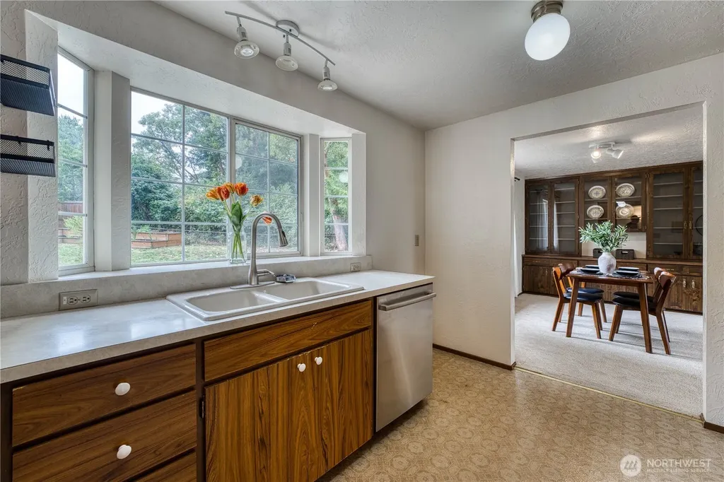 406 Pennie Lane Bremerton WA 98310