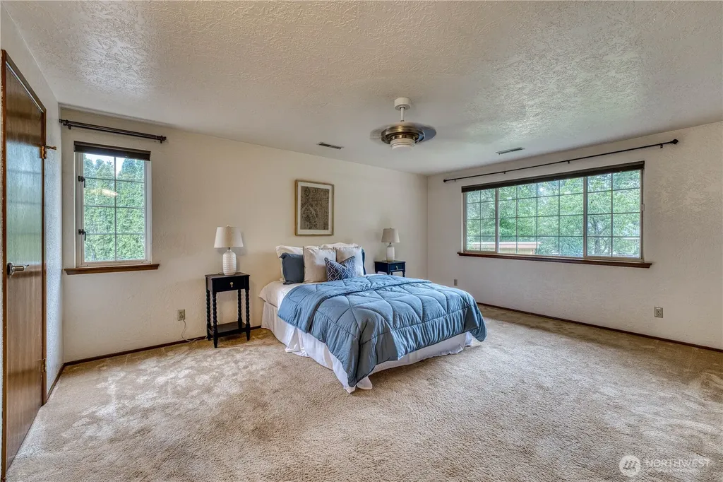 406 Pennie Lane Bremerton WA 98310