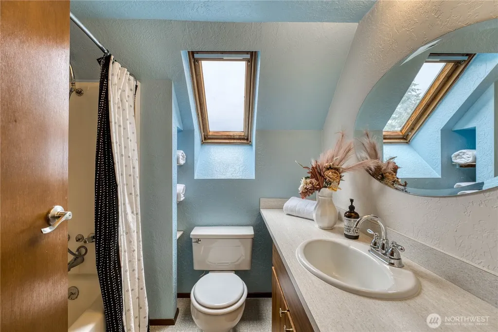 406 Pennie Lane Bremerton WA 98310