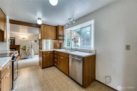 406 Pennie Lane Bremerton WA 98310