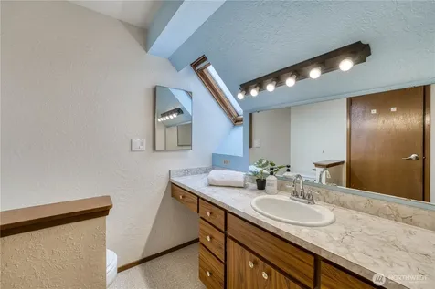 406 Pennie Lane Bremerton WA 98310