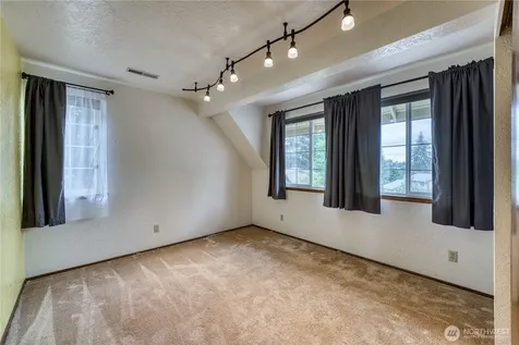 406 Pennie Lane Bremerton WA 98310