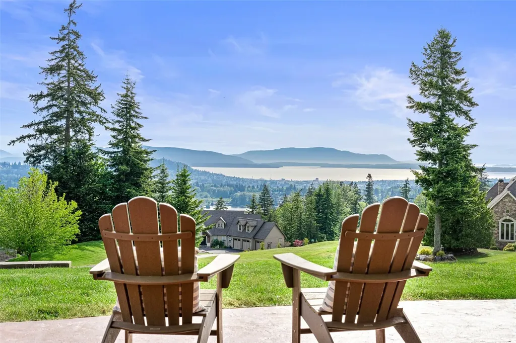 1880 Vineyard Place Bellingham WA 98226