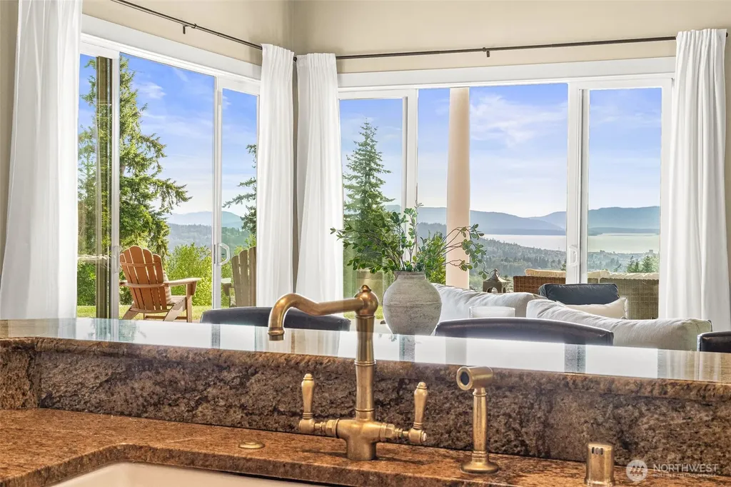 1880 Vineyard Place Bellingham WA 98226