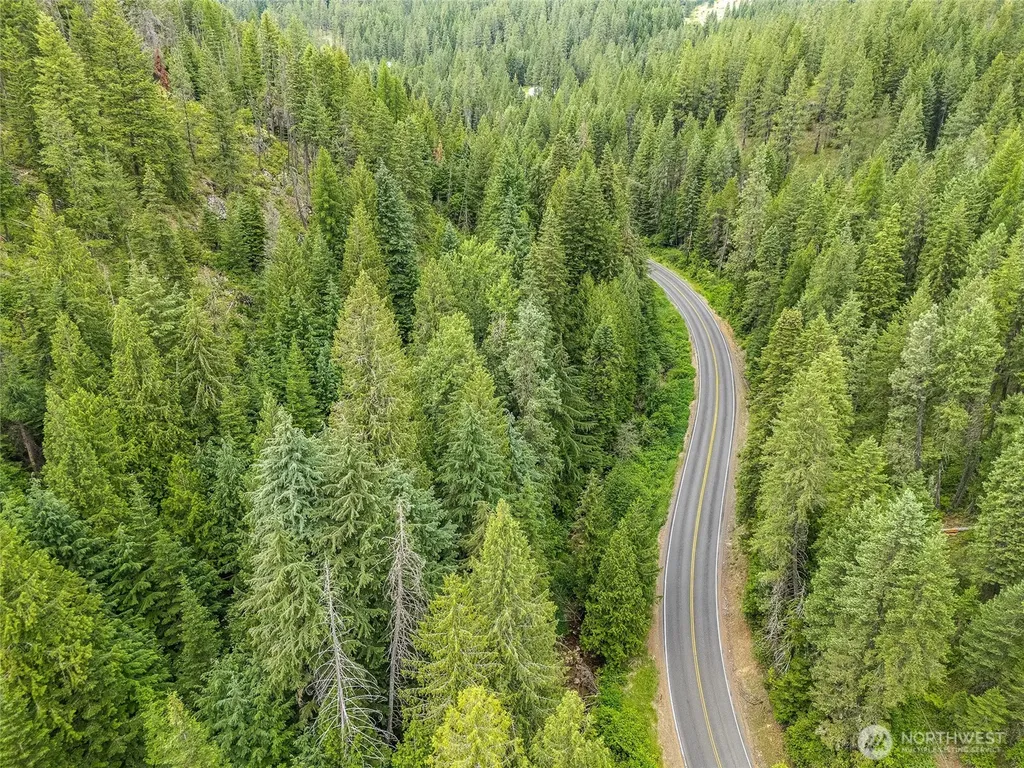 19960 N Mt Spokane Park Drive Mead WA 99021