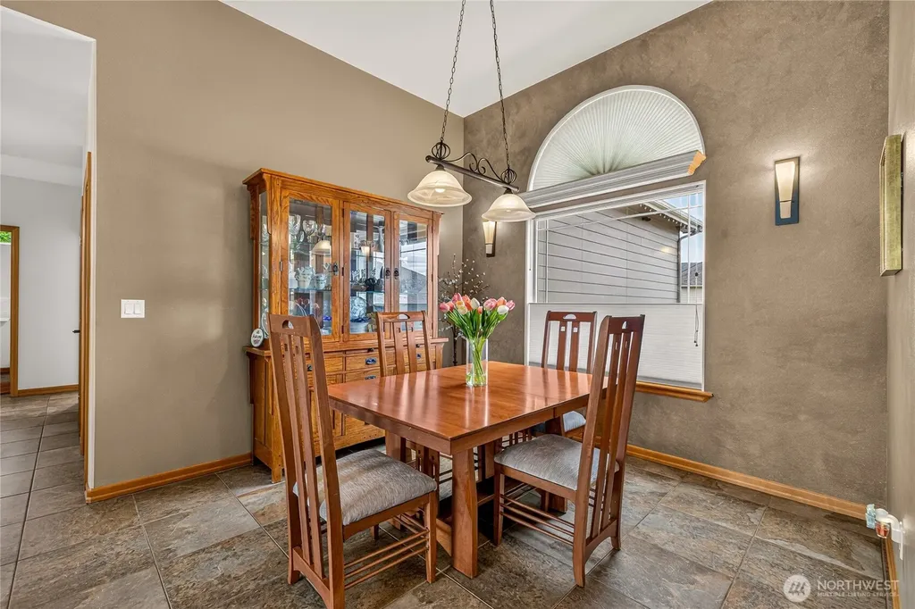 87 Springhill Drive East Wenatchee WA 98802