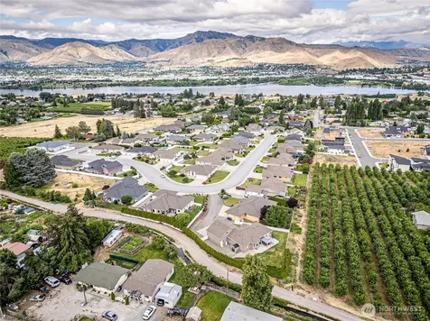 87 Springhill Drive East Wenatchee WA 98802