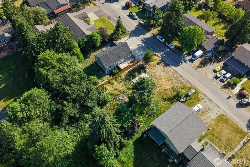 400 22nd Avenue Court Milton WA 98354