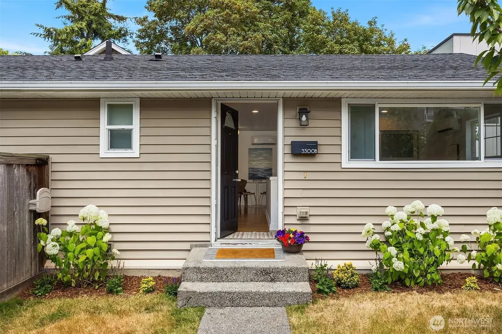 3300 Government Way Seattle WA 98199