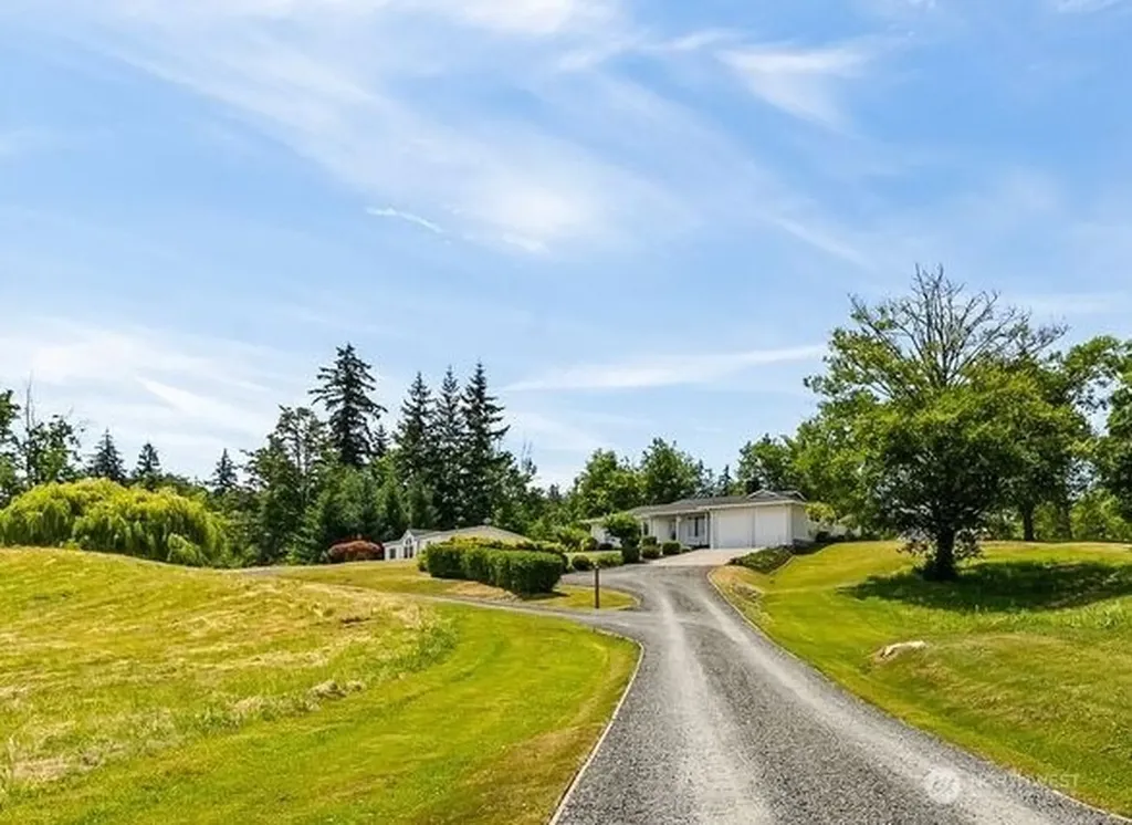 2949 Canlin Drive Ferndale WA 98248