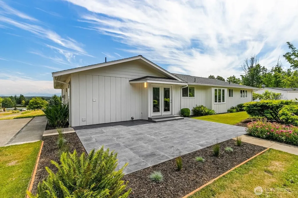 2949 Canlin Drive Ferndale WA 98248