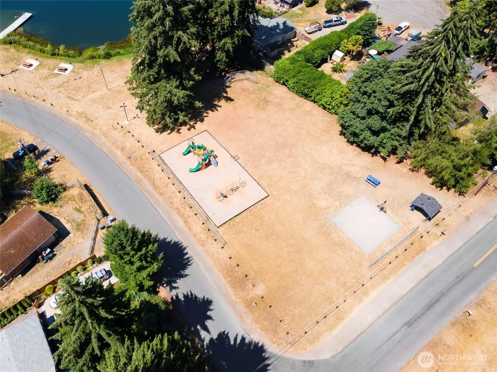 2218 194th Avenue SW Lakebay WA 98349