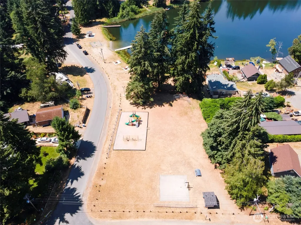 2218 194th Avenue SW Lakebay WA 98349