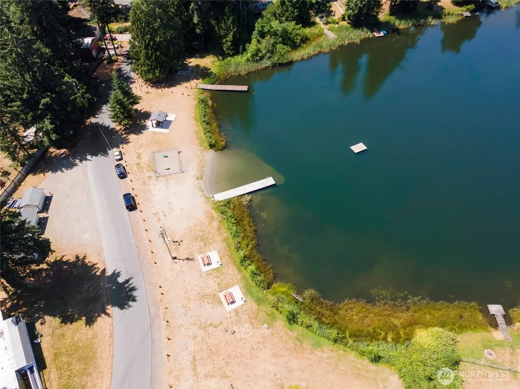 2218 194th Avenue SW Lakebay WA 98349