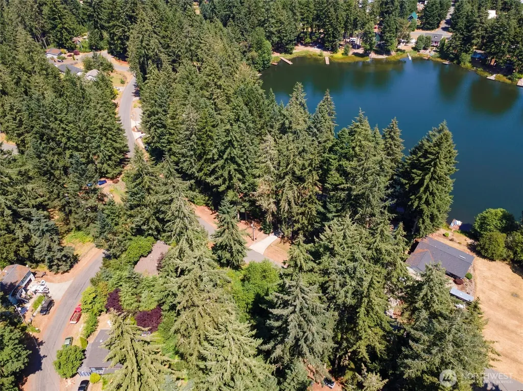 2218 194th Avenue SW Lakebay WA 98349