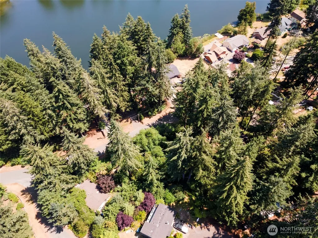2218 194th Avenue SW Lakebay WA 98349
