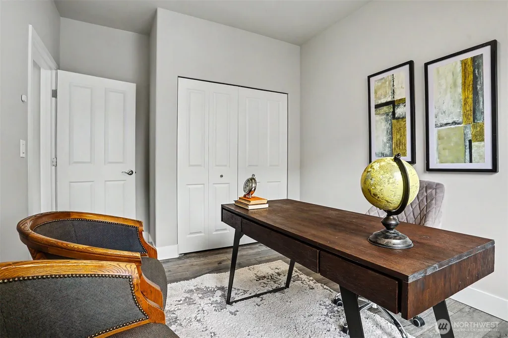 16605 41st Place W Lynnwood WA 98037