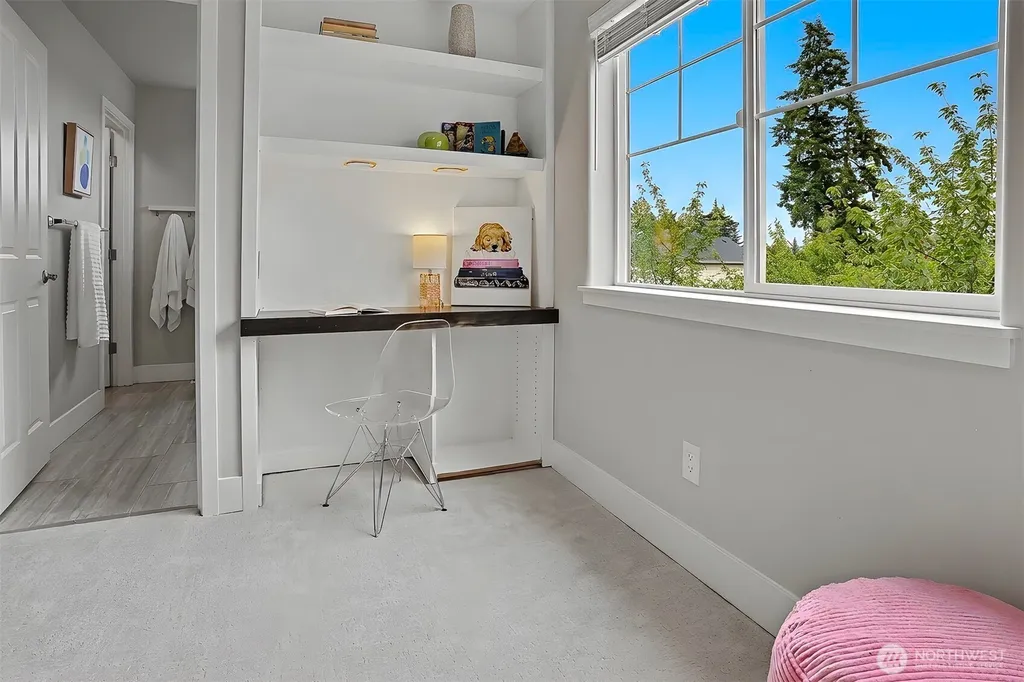 16605 41st Place W Lynnwood WA 98037
