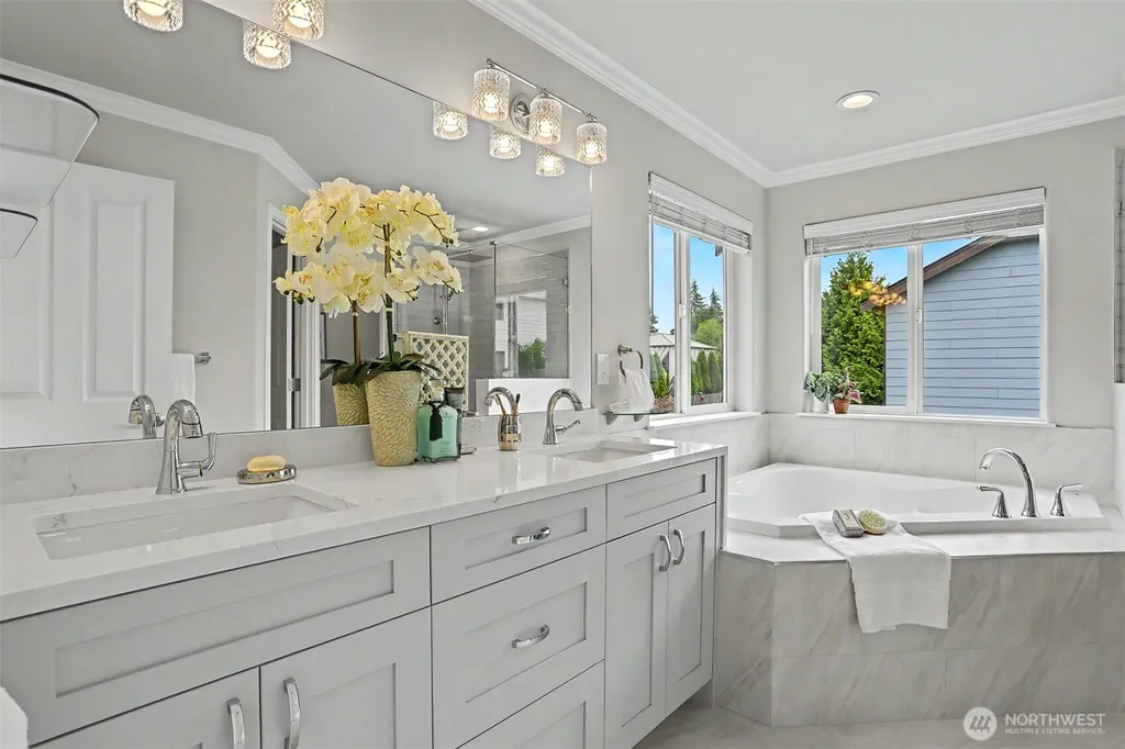 16605 41st Place W Lynnwood WA 98037