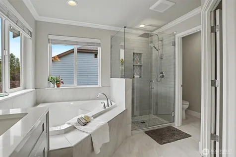 16605 41st Place W Lynnwood WA 98037