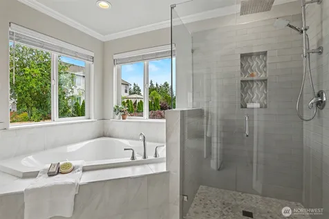 16605 41st Place W Lynnwood WA 98037