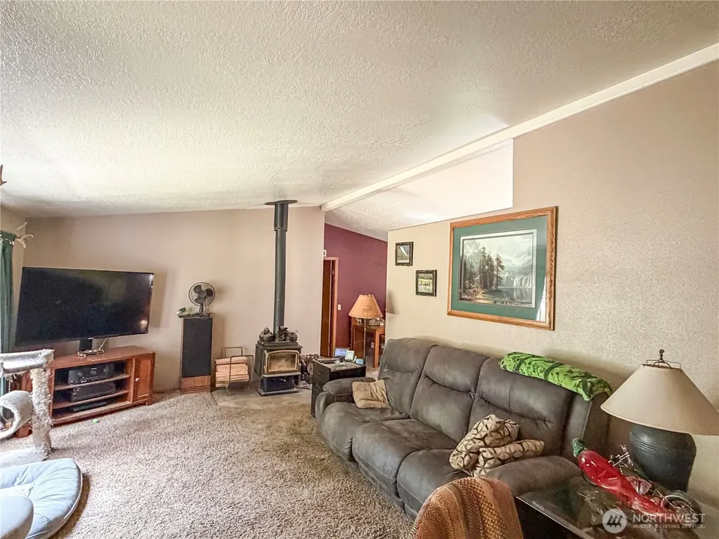 6533 12th Avenue NW Tulalip WA 98271