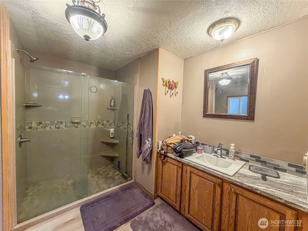 6533 12th Avenue NW Tulalip WA 98271