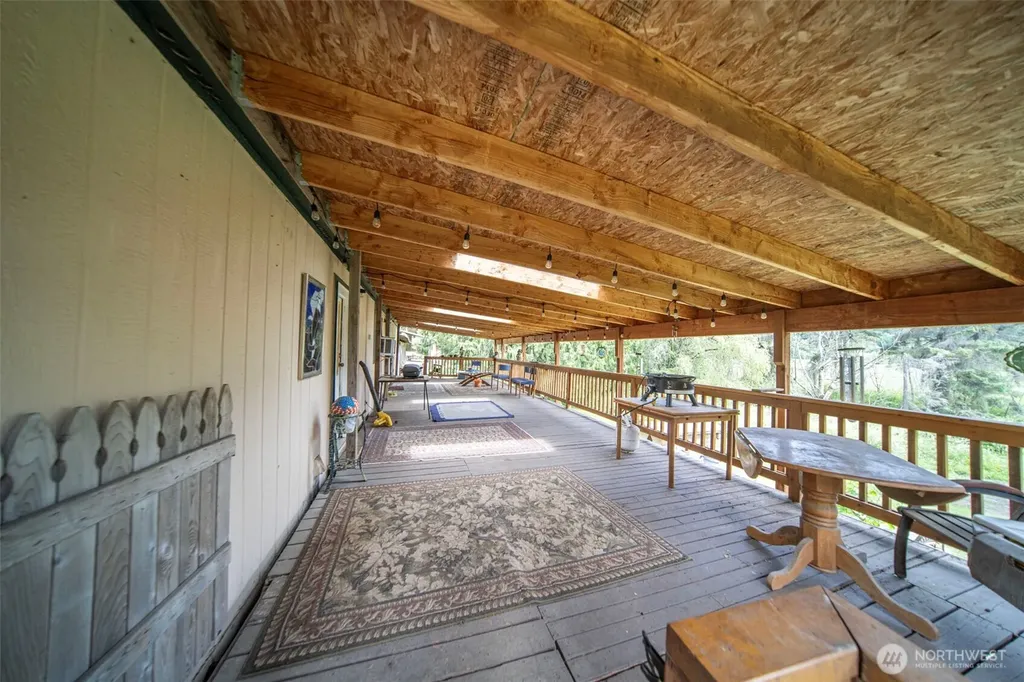 6533 12th Avenue NW Tulalip WA 98271