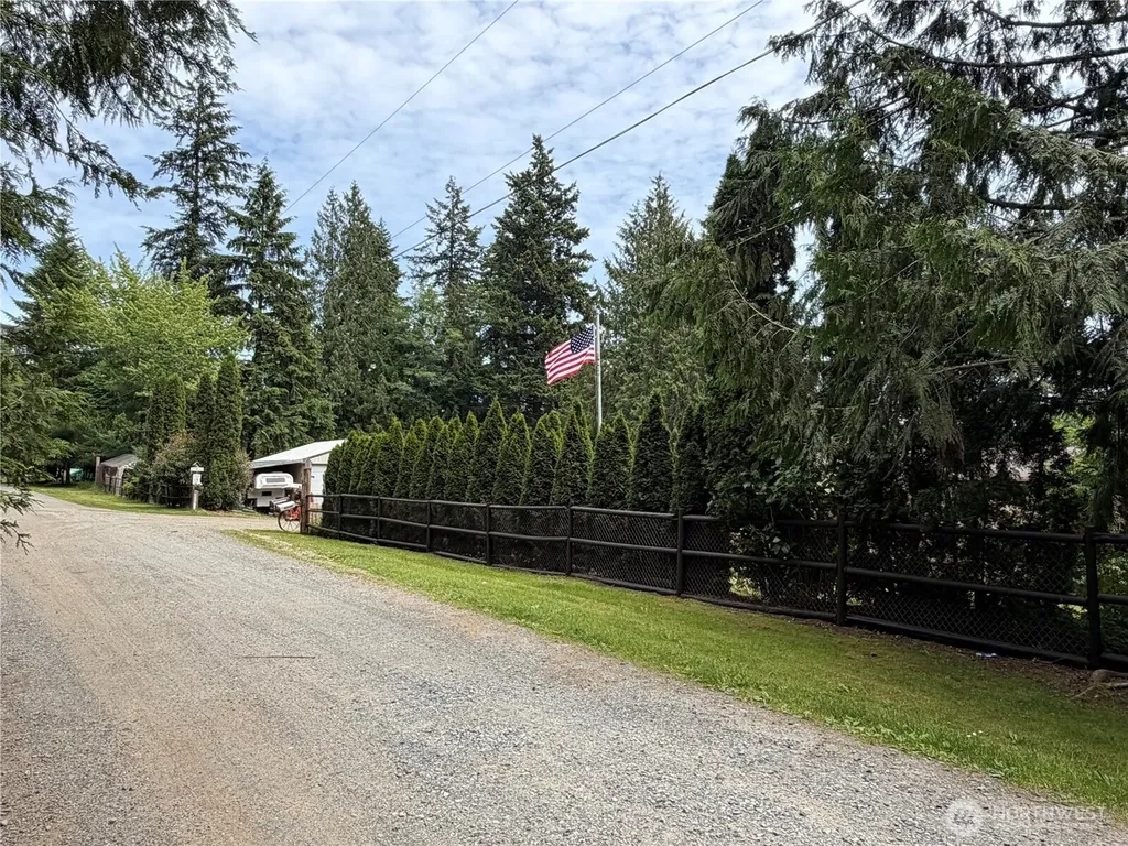 6533 12th Avenue NW Tulalip WA 98271