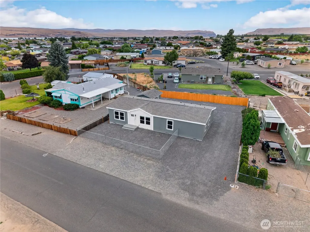 412 SW Thunderbird Way Mattawa WA 99349