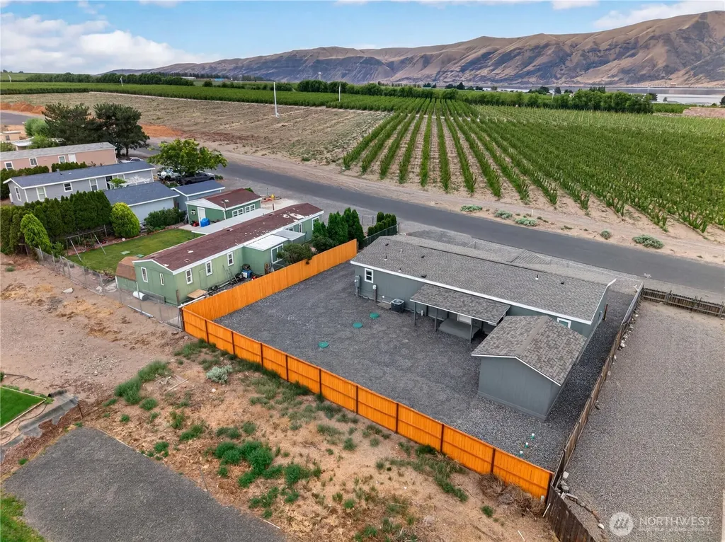 412 SW Thunderbird Way Mattawa WA 99349