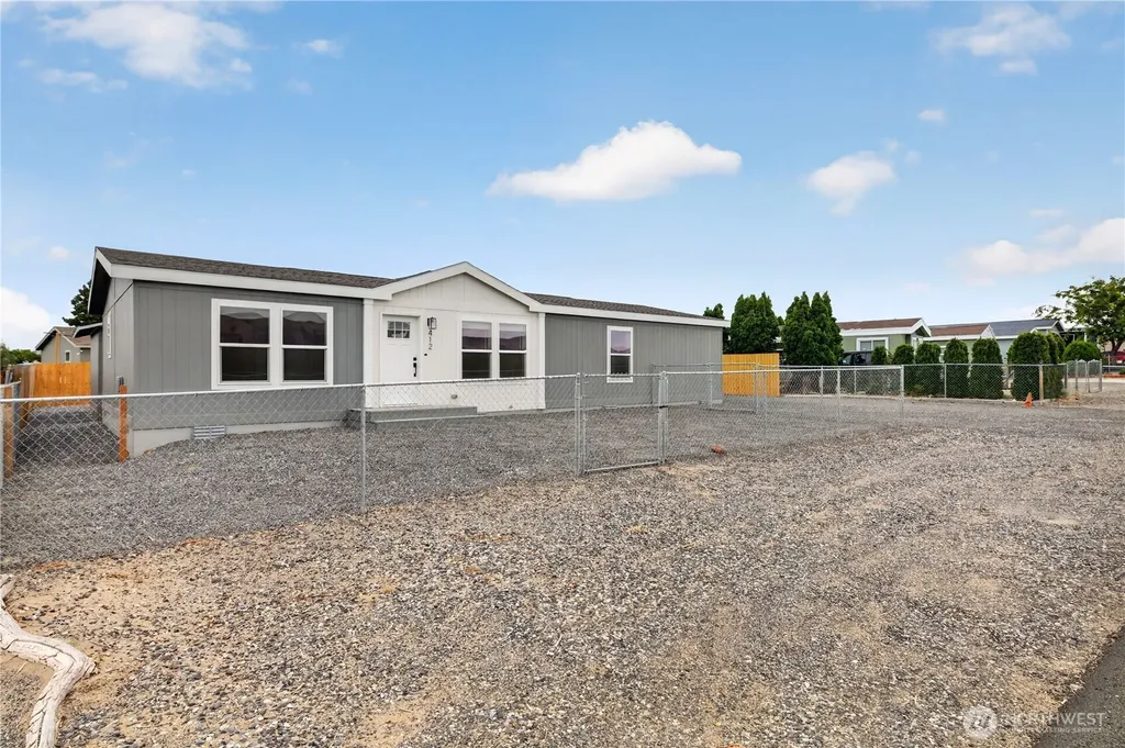412 SW Thunderbird Way Mattawa WA 99349