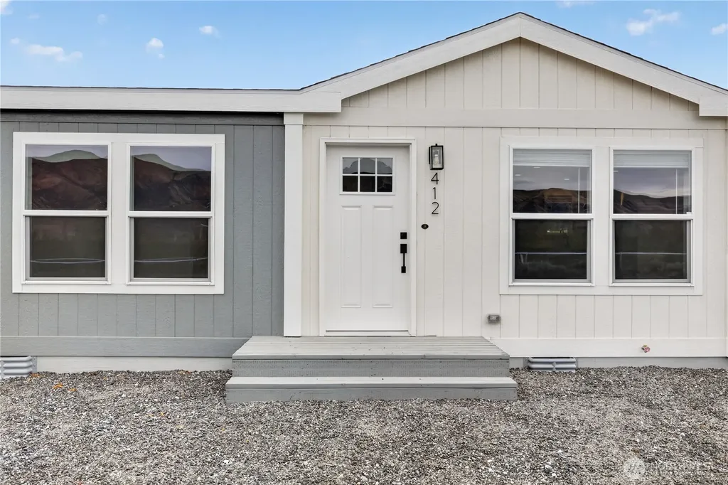 412 SW Thunderbird Way Mattawa WA 99349