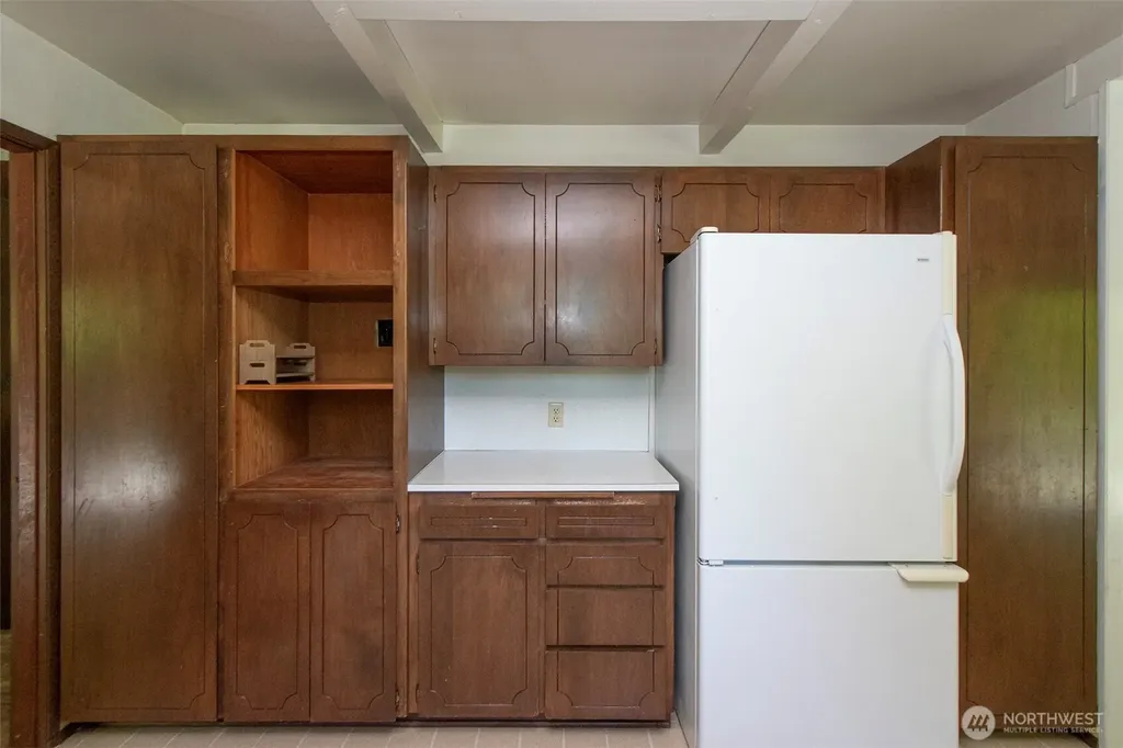 537 Herrick Road Port Angeles WA 98363