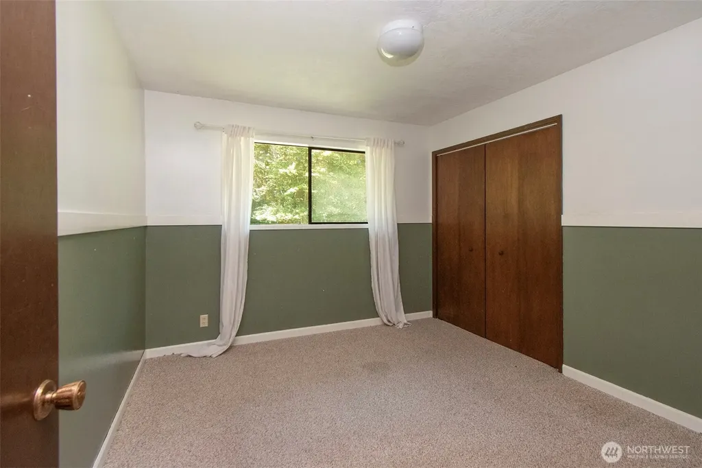 537 Herrick Road Port Angeles WA 98363