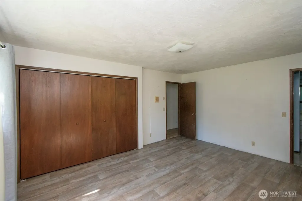 537 Herrick Road Port Angeles WA 98363