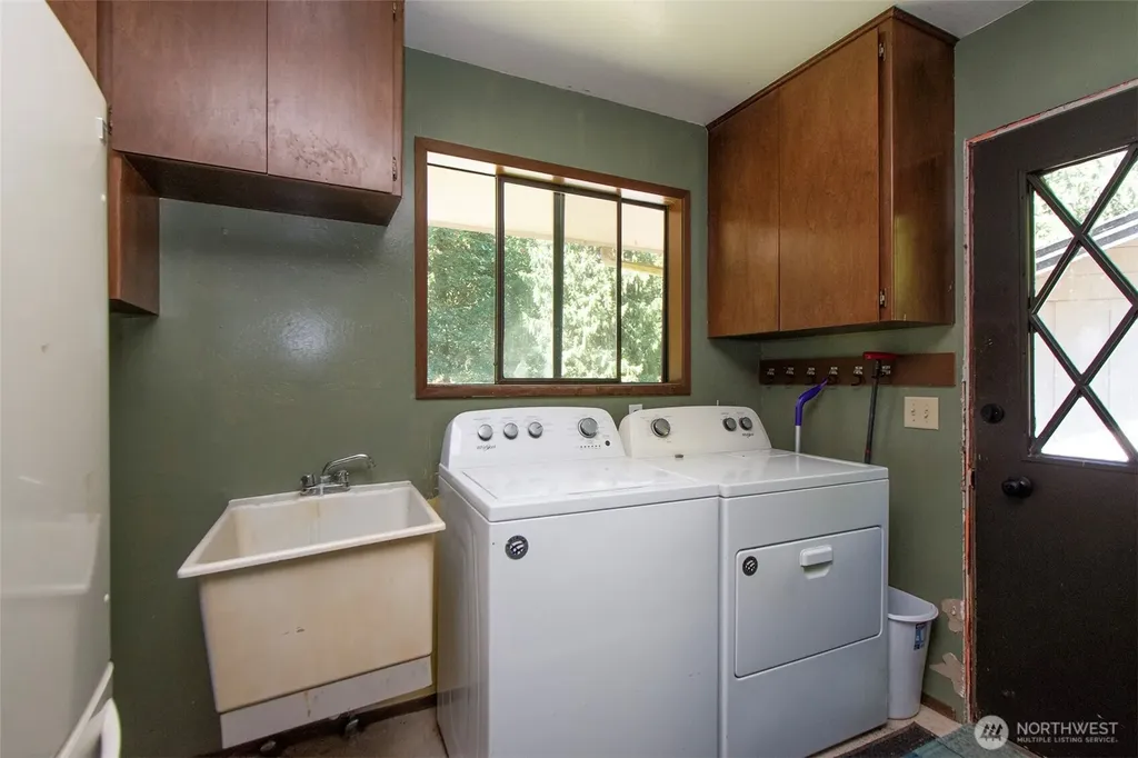 537 Herrick Road Port Angeles WA 98363