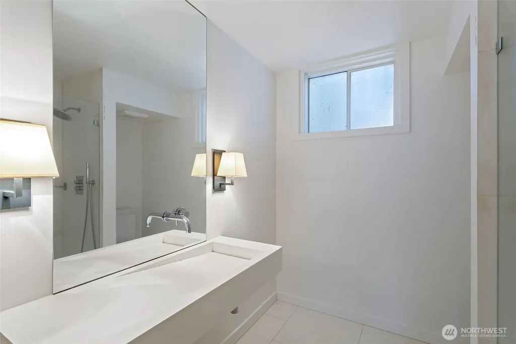 10260 Kaylen Place Bellevue WA 98004