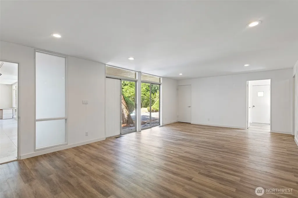 10260 Kaylen Place Bellevue WA 98004