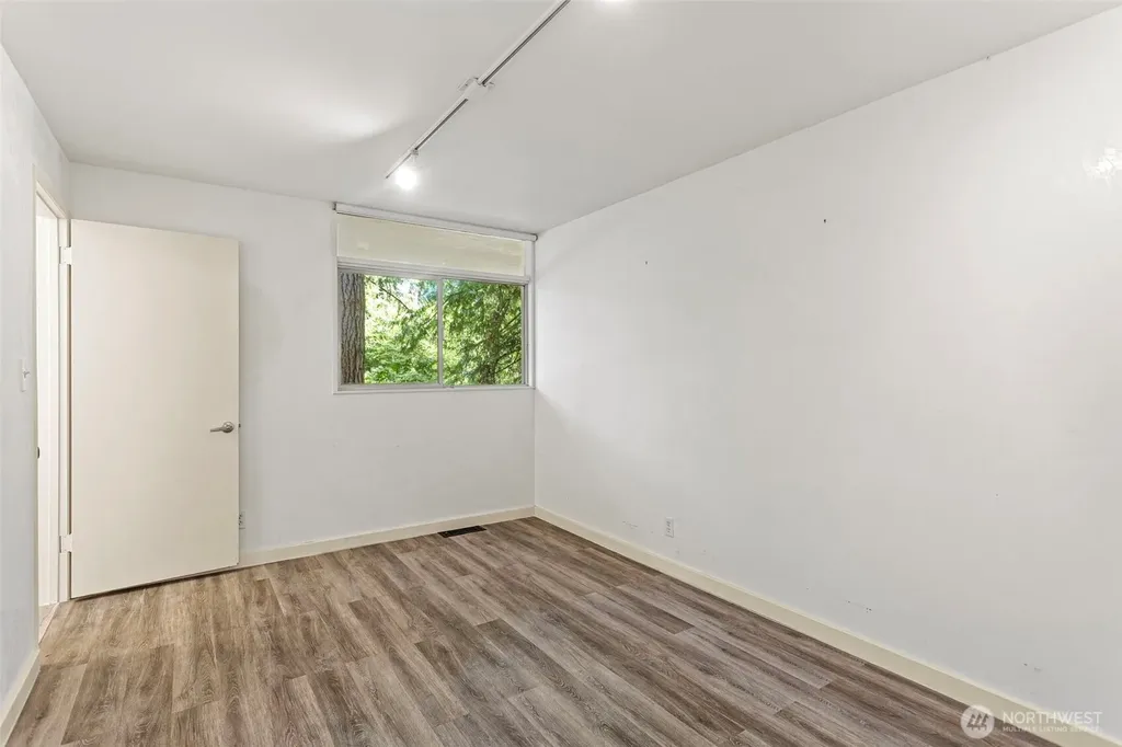 10260 Kaylen Place Bellevue WA 98004