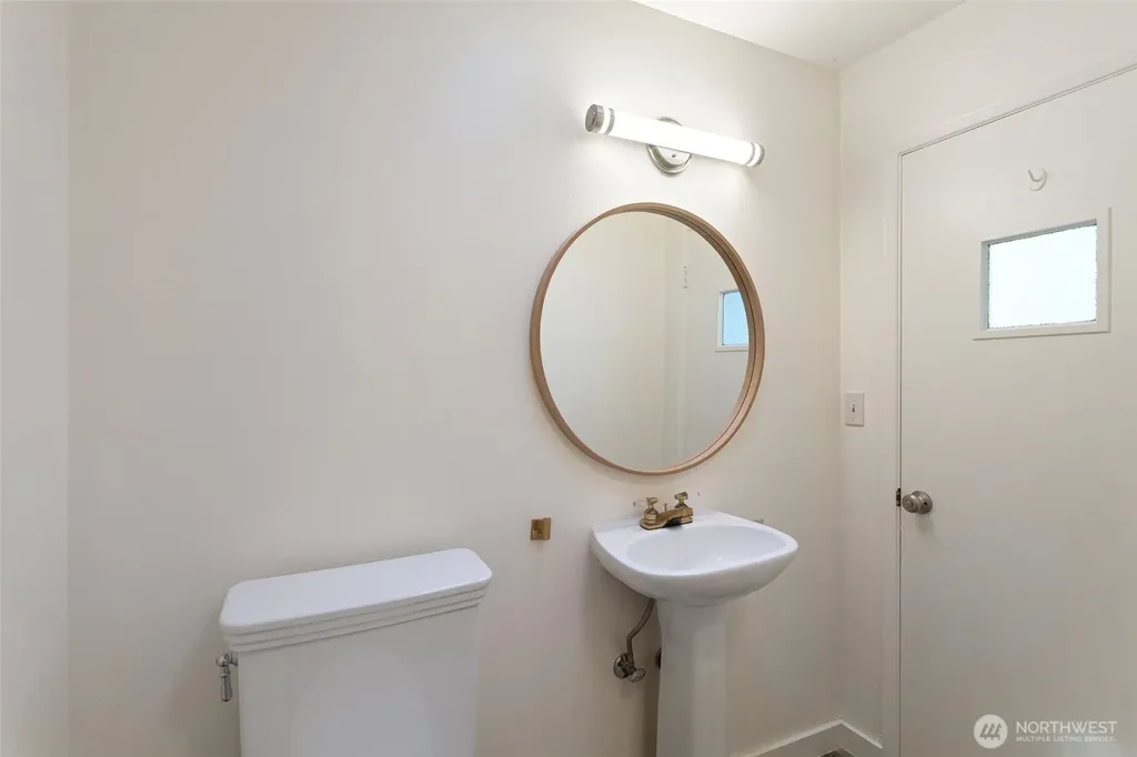10260 Kaylen Place Bellevue WA 98004