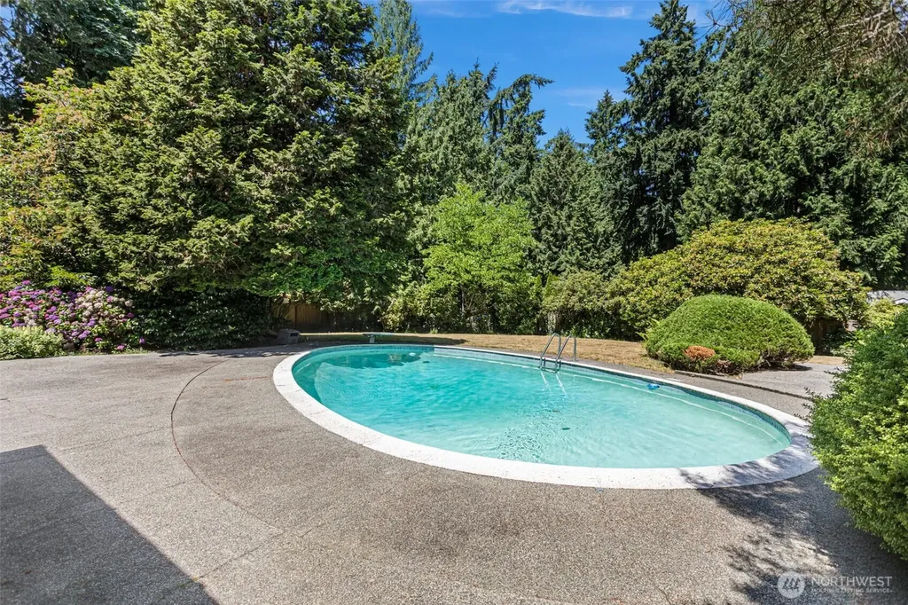 10260 Kaylen Place Bellevue WA 98004