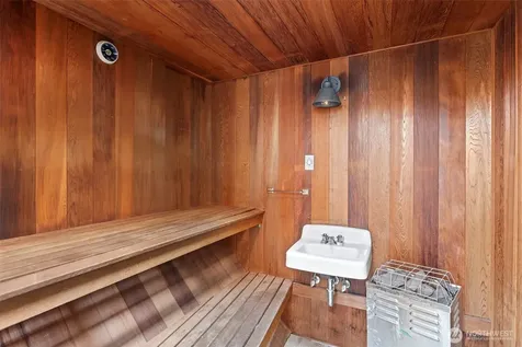 10260 Kaylen Place Bellevue WA 98004