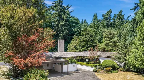 10260 Kaylen Place Bellevue WA 98004