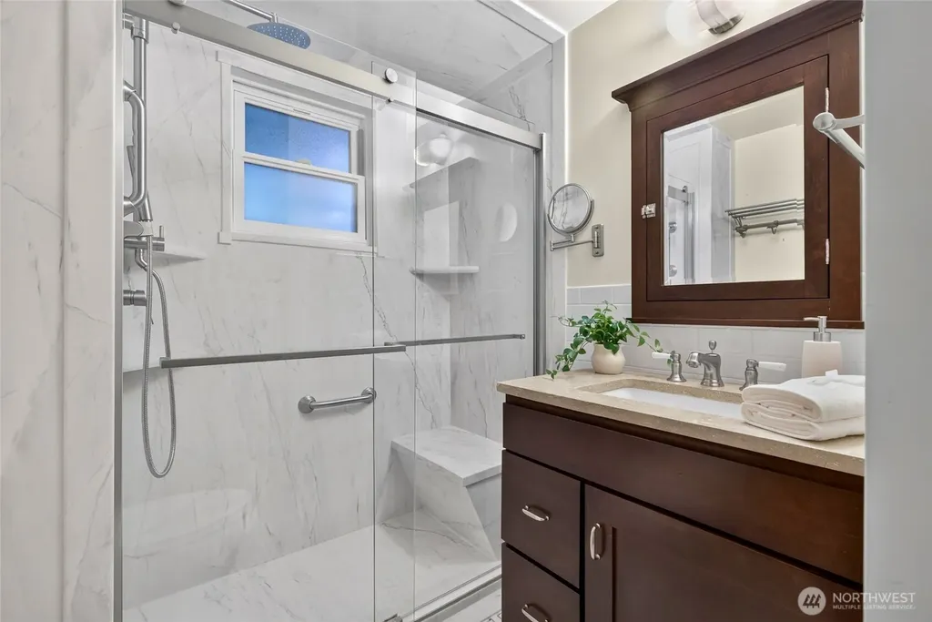 7337 Jones Avenue NW Seattle WA 98117